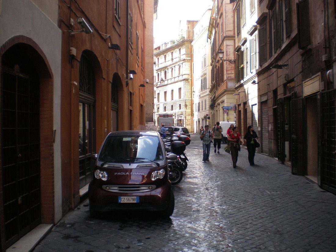Strada del centro di Roma